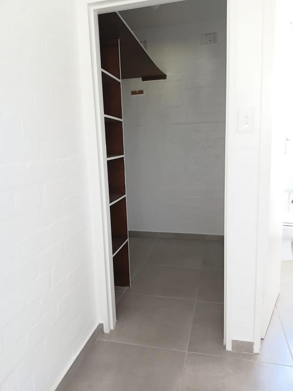 To Let 1 Bedroom Property for Rent in Bergvliet Western Cape